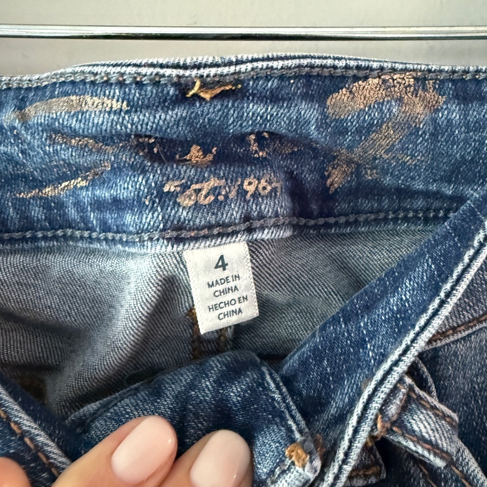 Seven7 Women's Blue Jean Bernuda Shorts - Size 4 - Picture 4 of 8
